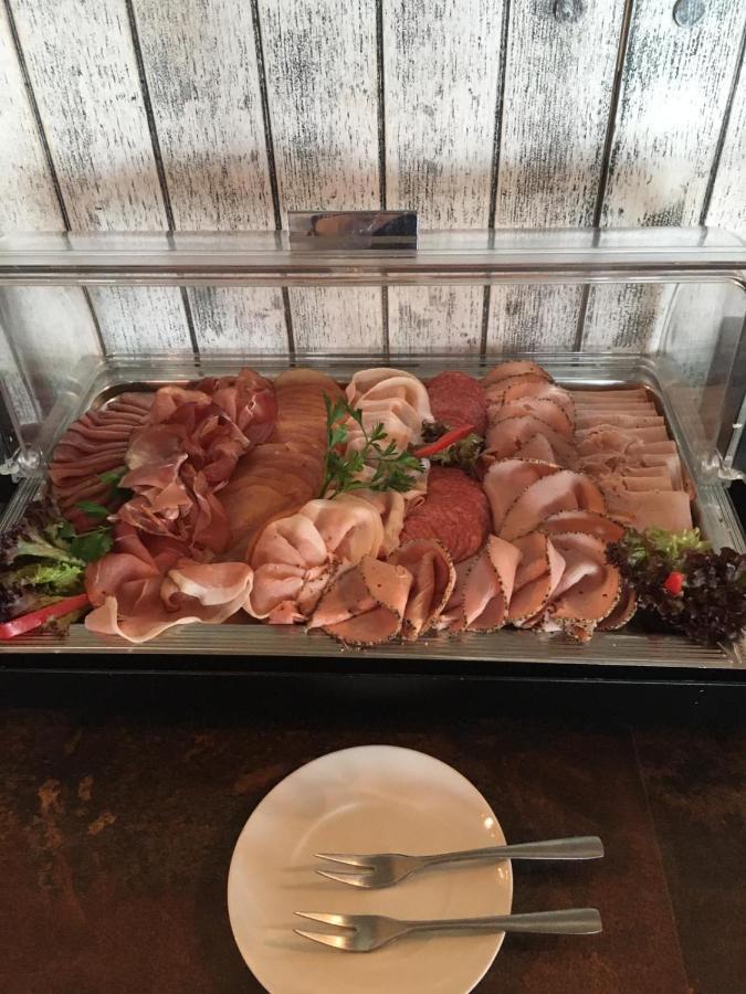 格赖夫斯瓦尔德 Der Leuchtturm-Gastro Gmbh酒店 外观 照片