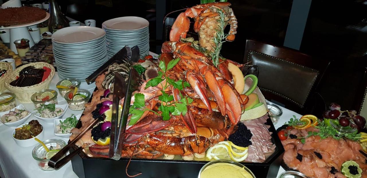 格赖夫斯瓦尔德 Der Leuchtturm-Gastro Gmbh酒店 外观 照片